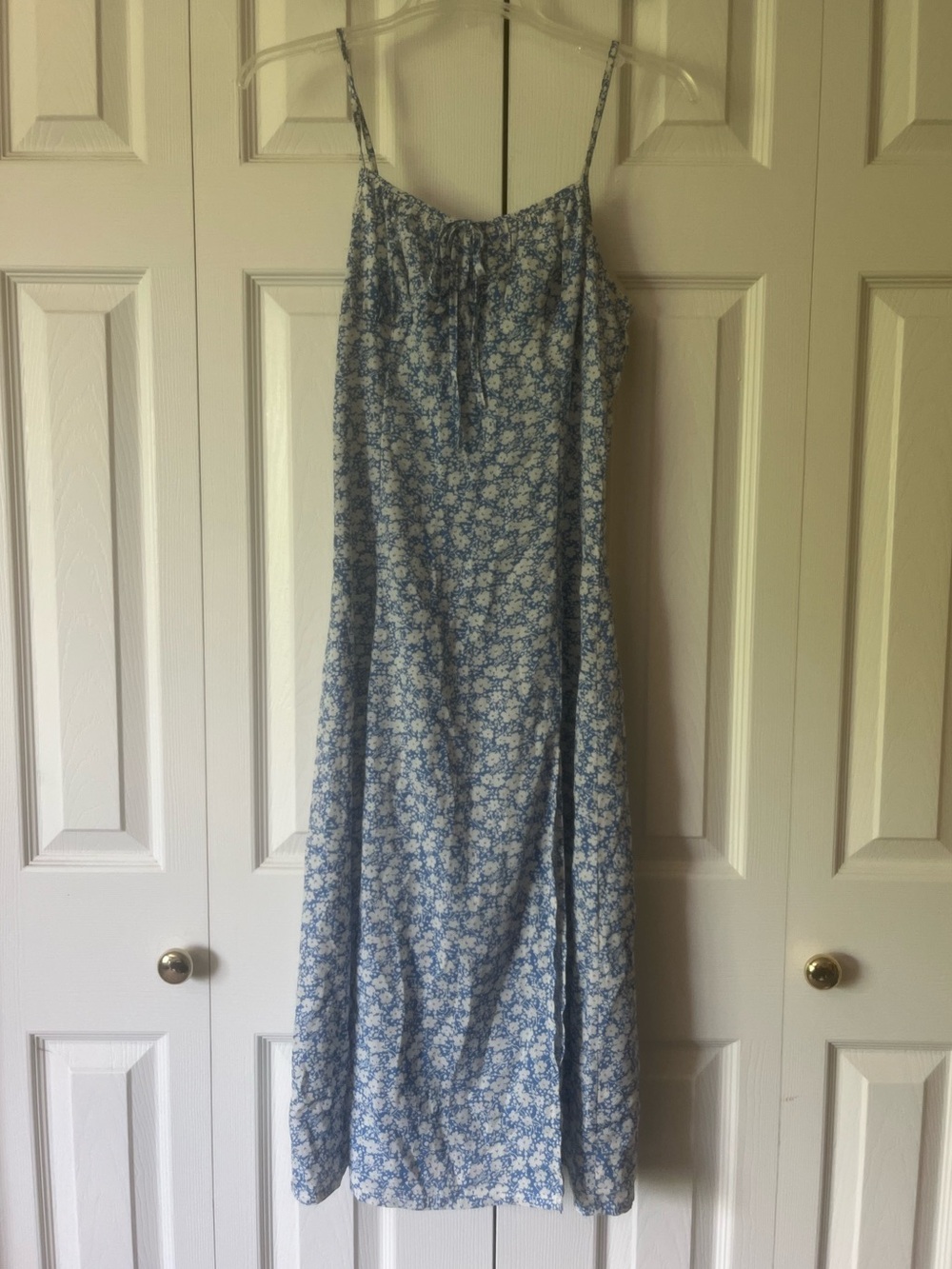 SHEIN Blue and White Floral Midi Sundress with Slit
